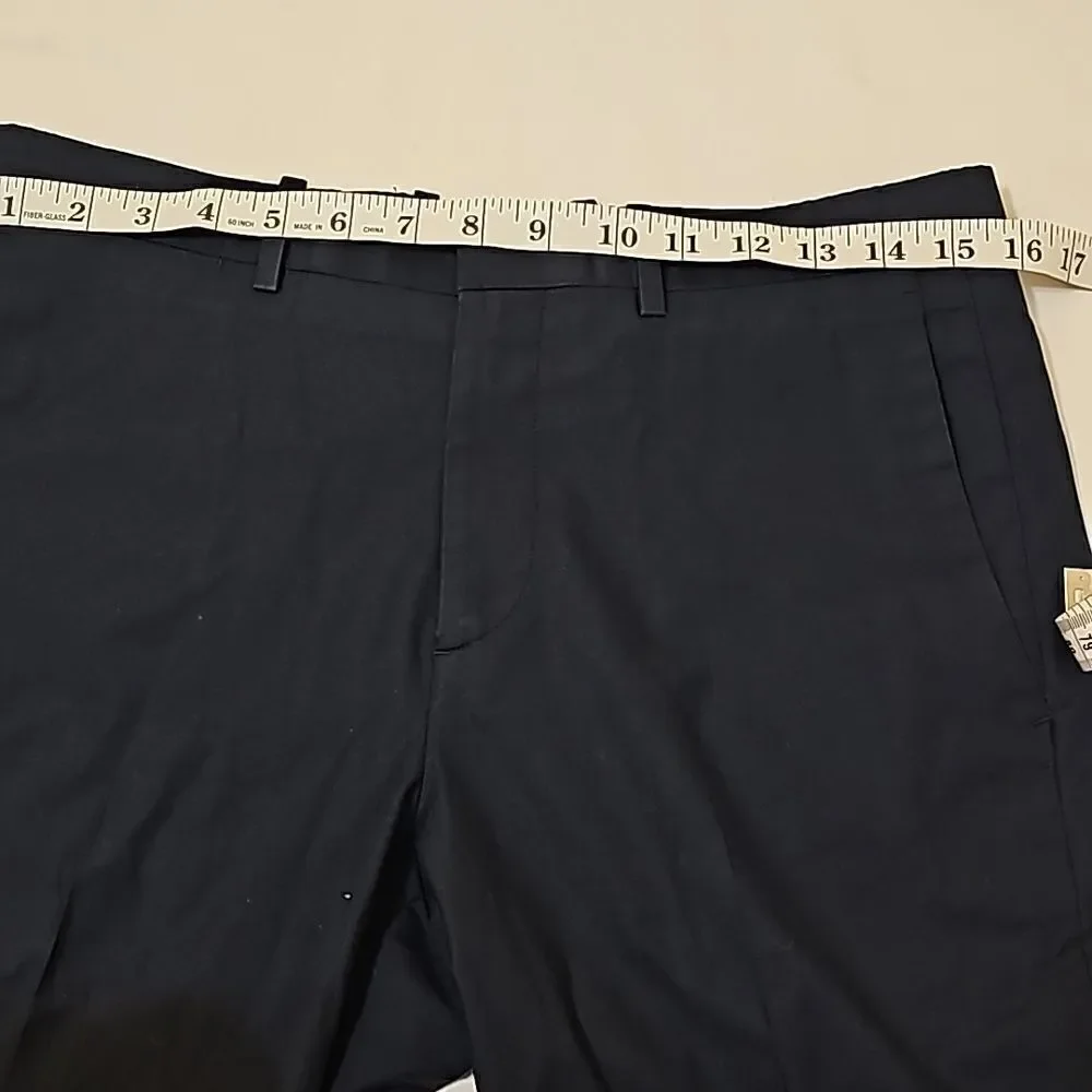Theory Bermuda shorts size 30‎